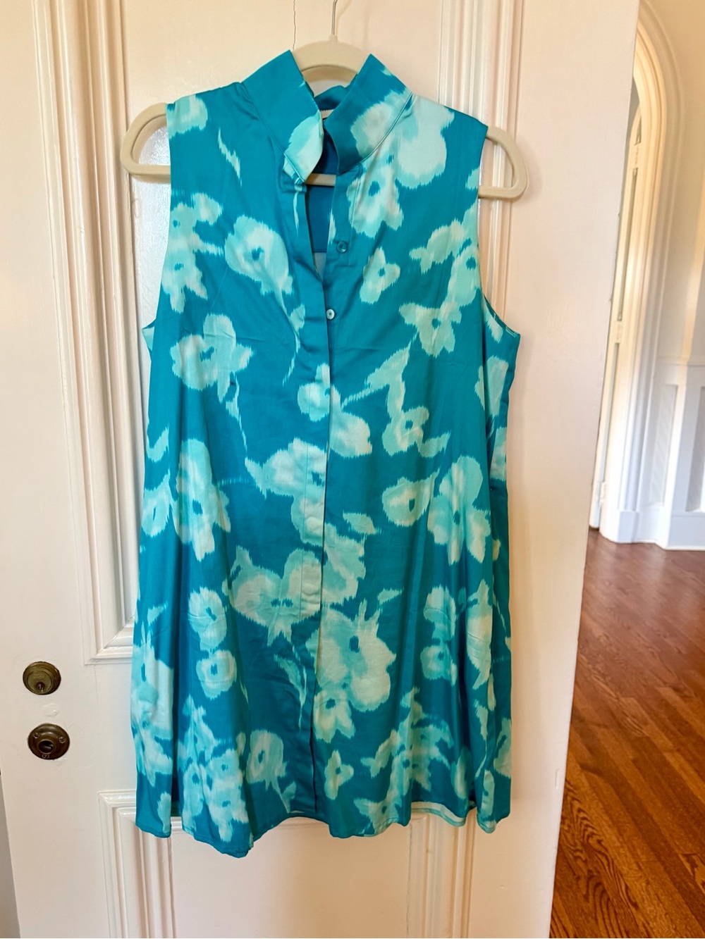 Tuckernuck Teal and White Floral Blouse